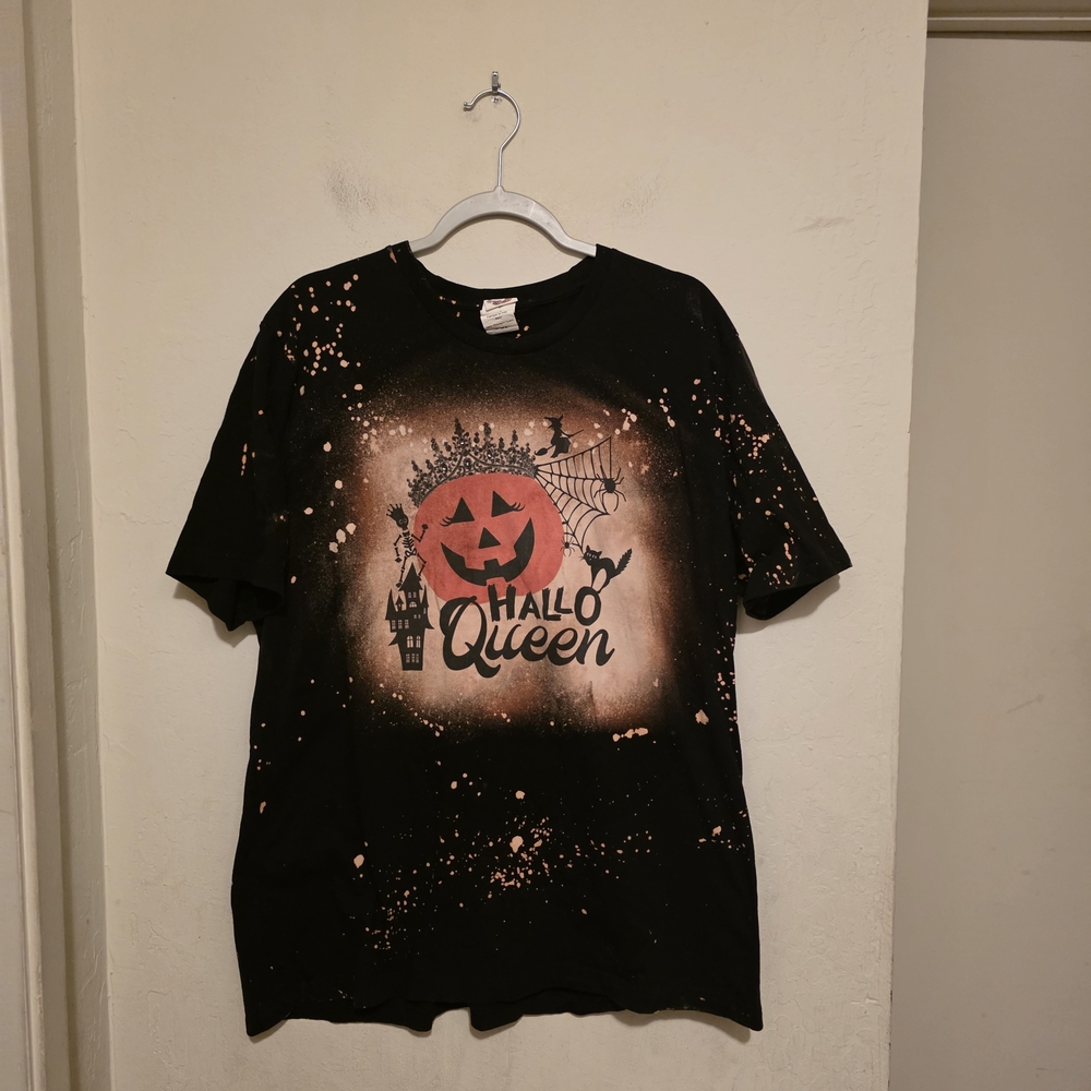 B&S Blingagogo Halloween Queen Short Sleeve Tee  Size XL
